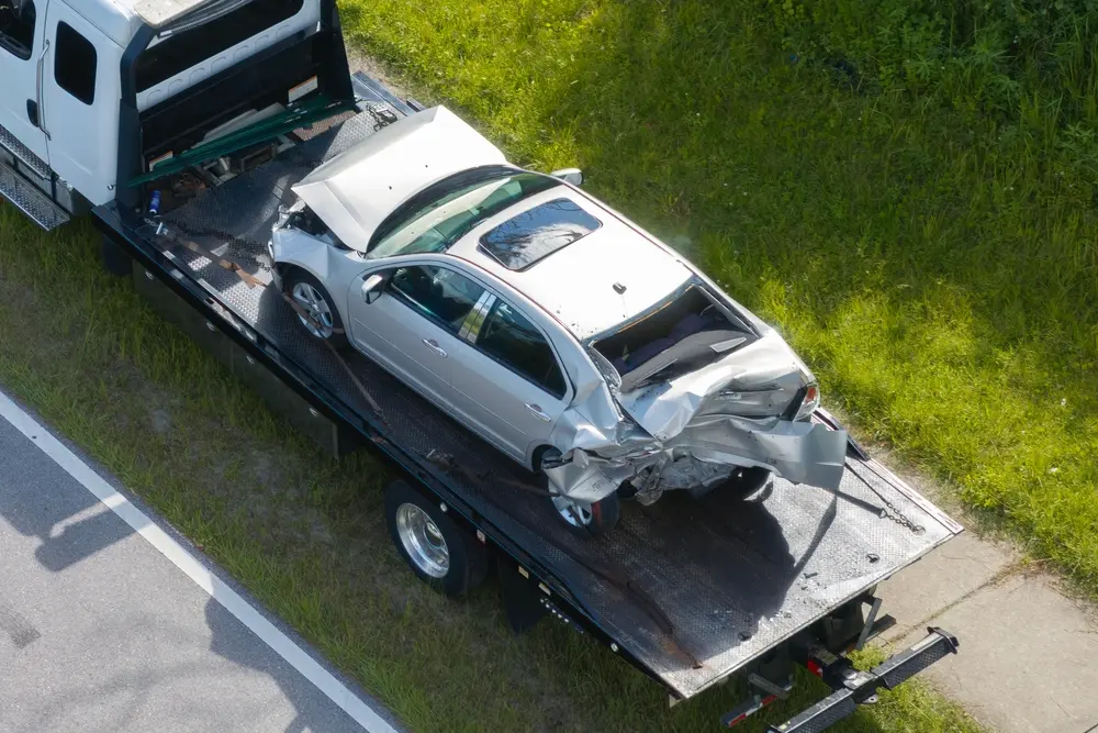 Collision Towing on Busy Houston Roads