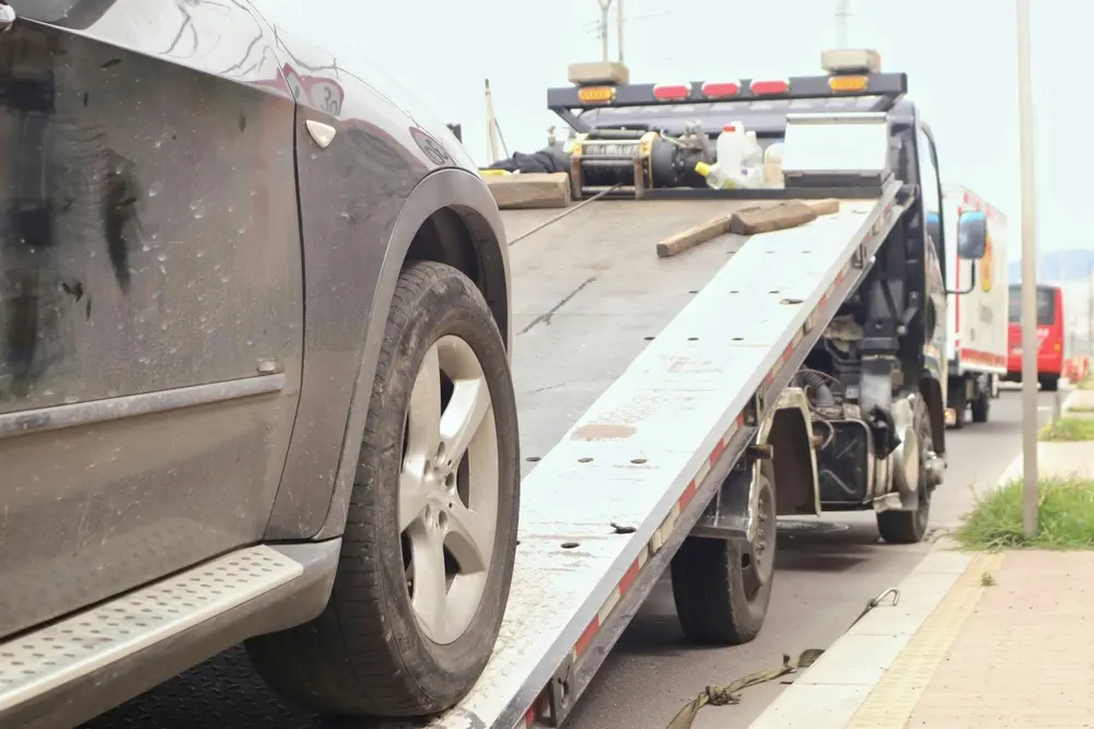 Commercial and Residential Vehicle Removal